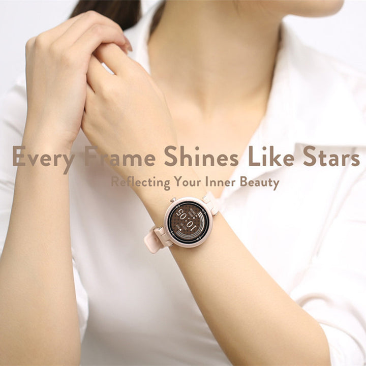 Sports Smart Watch Monitors Heart Rate